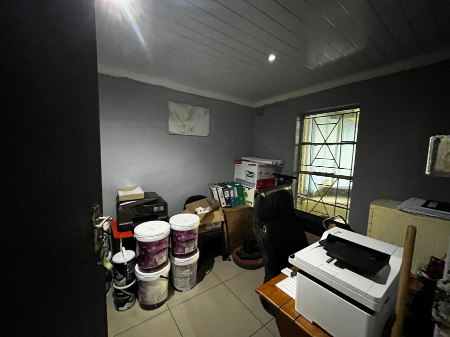 3 Bedroom Property for Sale in Manenberg Western Cape